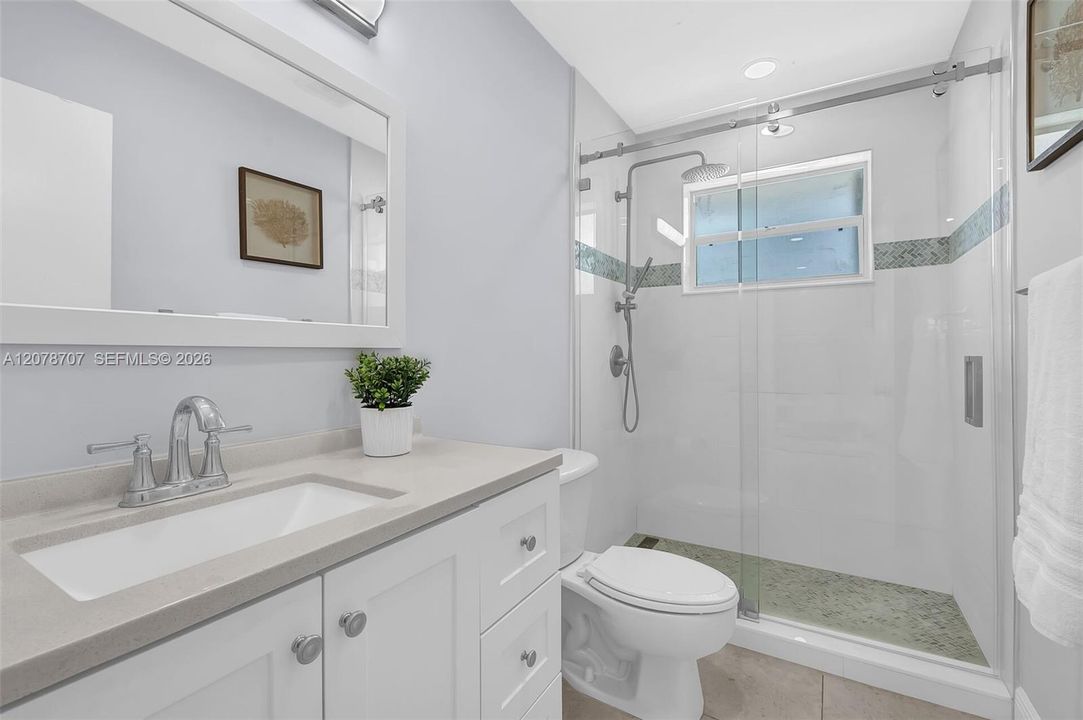 For Rent: $1,900 (1 beds, 1 baths, 2500 Square Feet)