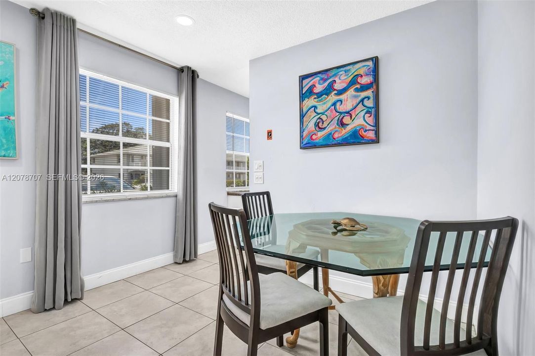For Rent: $1,900 (1 beds, 1 baths, 2500 Square Feet)