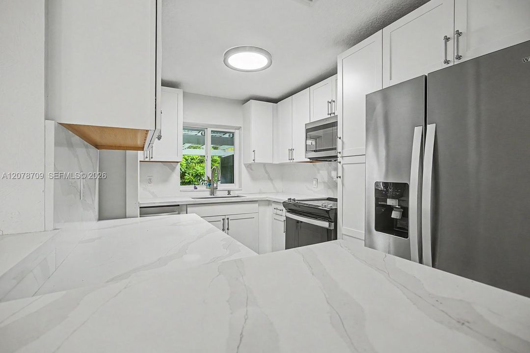 В аренду: $2,900 (2 спален, 1 ванн, 1320 Квадратных фут)