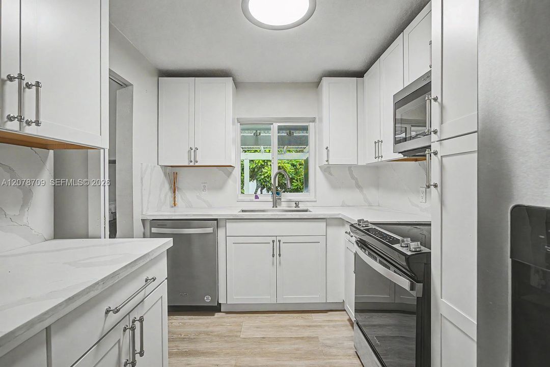 В аренду: $2,900 (2 спален, 1 ванн, 1320 Квадратных фут)
