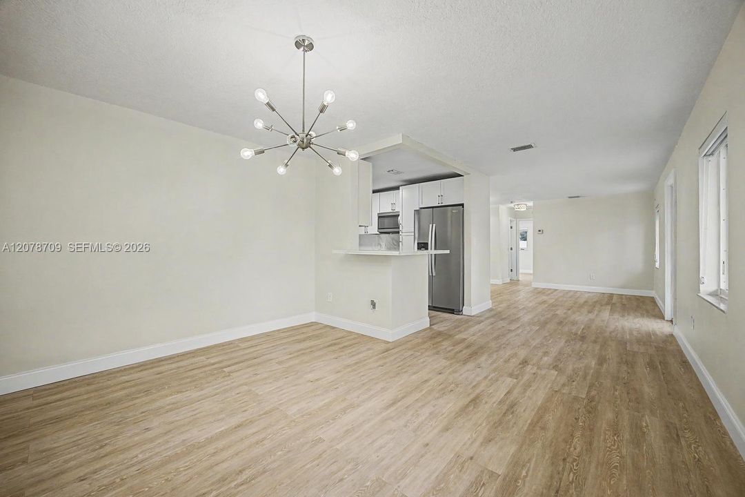 В аренду: $2,900 (2 спален, 1 ванн, 1320 Квадратных фут)