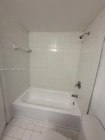 В аренду: $1,800 (2 спален, 1 ванн, 737 Квадратных фут)