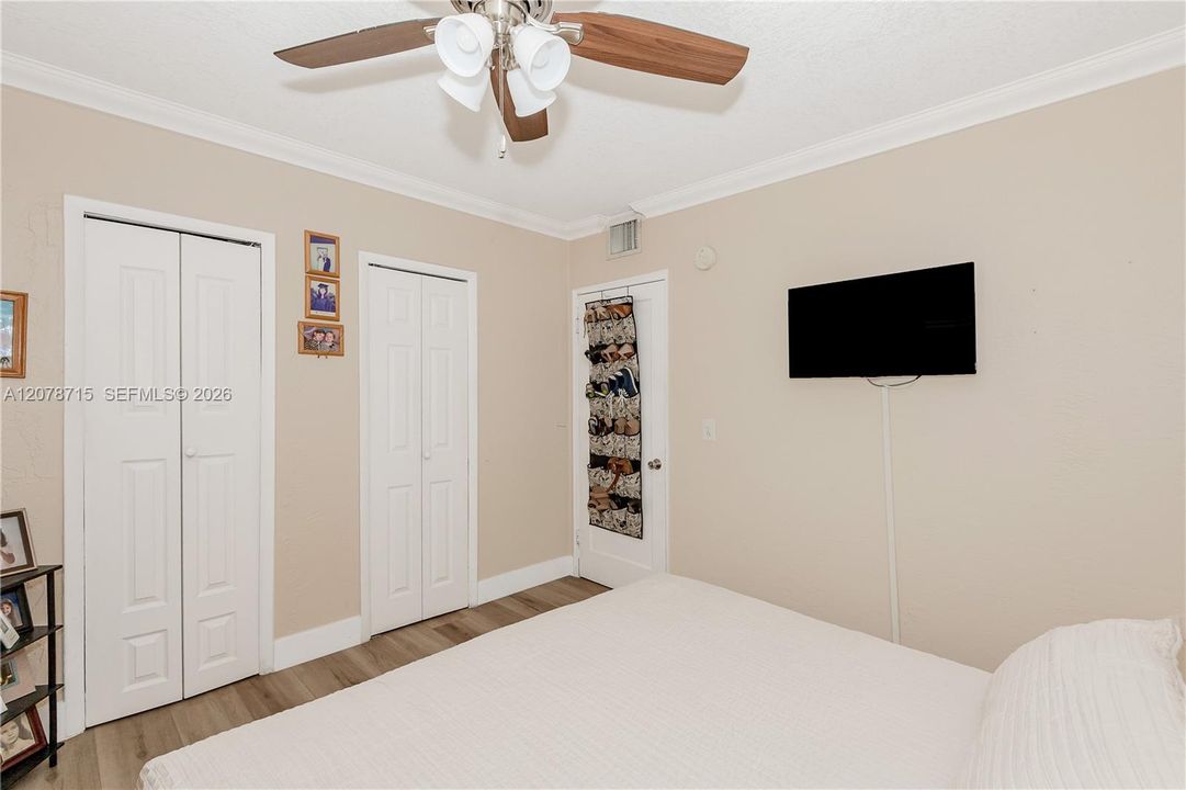 En Venta: $620,000 (4 camas, 4 baños, 1464 Pies cuadrados)
