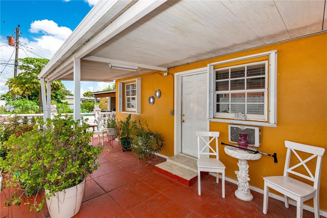 En Venta: $620,000 (4 camas, 4 baños, 1464 Pies cuadrados)