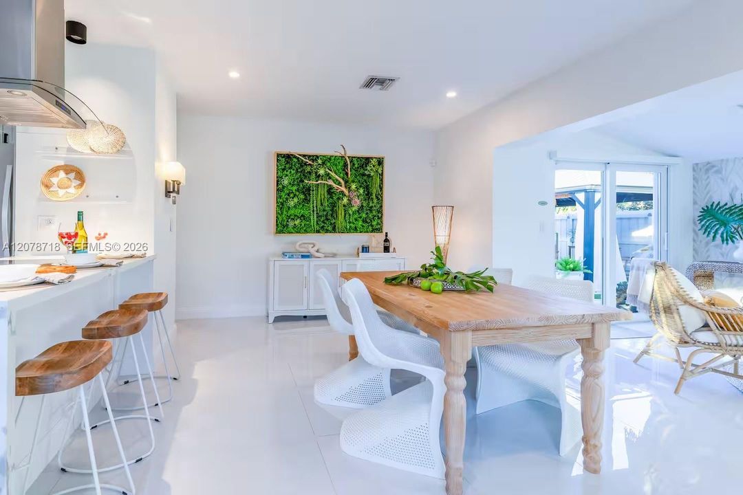 En Venta: $975,000 (2 camas, 1 baños, 960 Pies cuadrados)