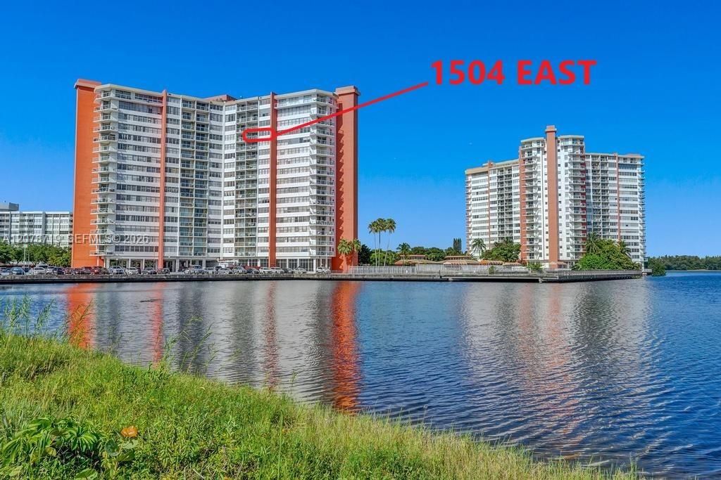 На продажу: $180,000 (1 спален, 2 ванн, 861 Квадратных фут)