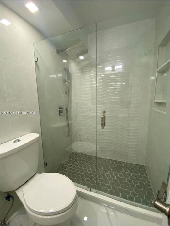 For Rent: $3,775 (3 beds, 2 baths, 1290 Square Feet)