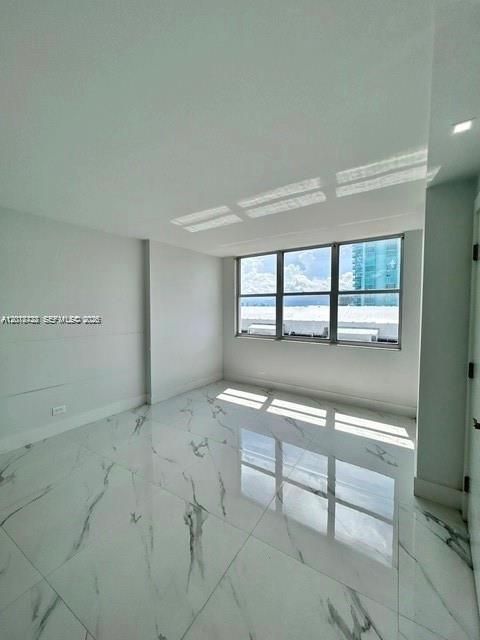 For Rent: $3,775 (3 beds, 2 baths, 1290 Square Feet)