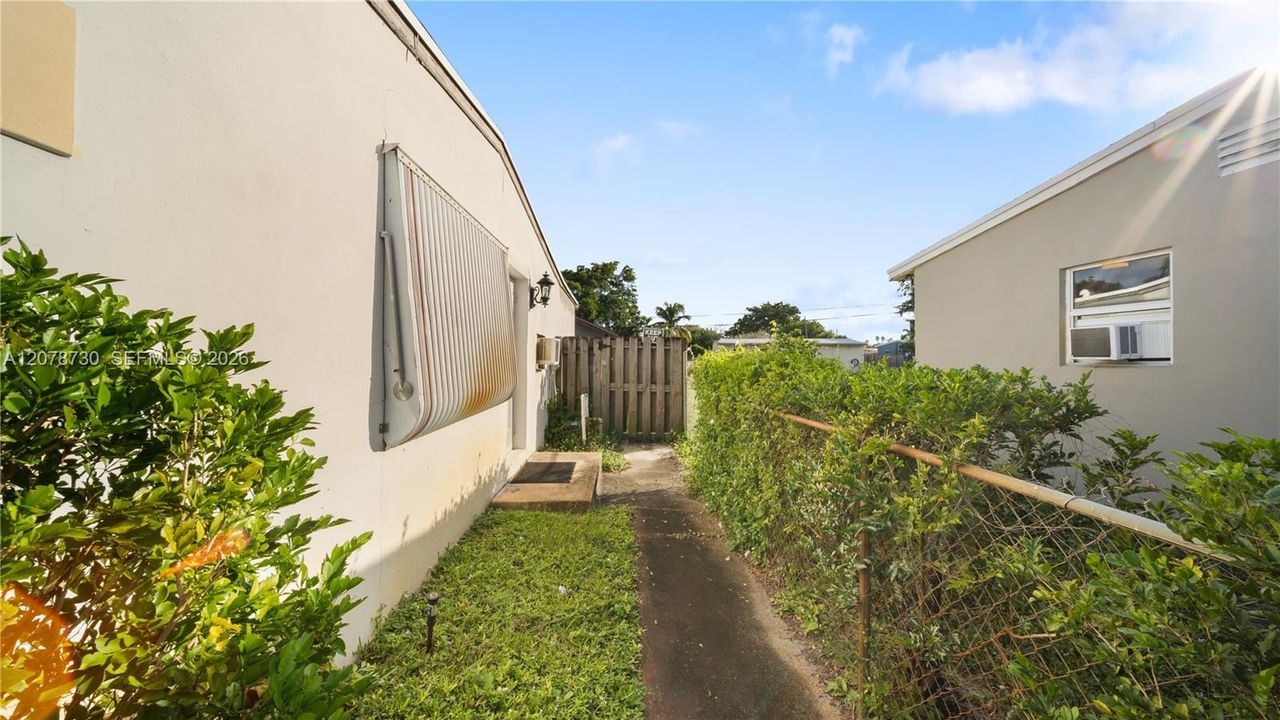 En Venta: $449,000 (3 camas, 2 baños, 984 Pies cuadrados)