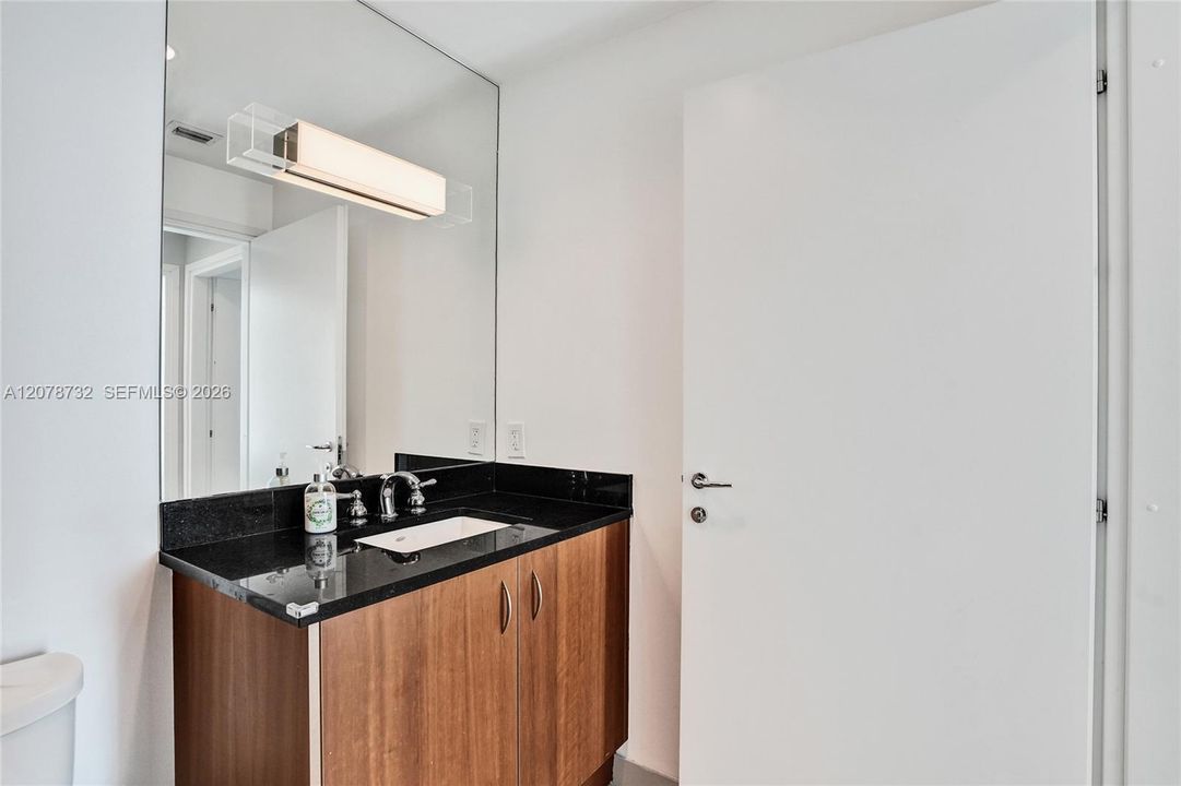 En Venta: $750,000 (2 camas, 2 baños, 1126 Pies cuadrados)