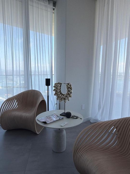 For Rent: $15,000 (2 beds, 2 baths, 1192 Square Feet)
