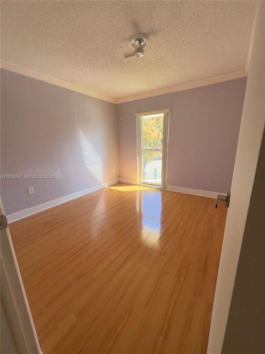 For Sale: $356,000 (4 beds, 2 baths, 1670 Square Feet)