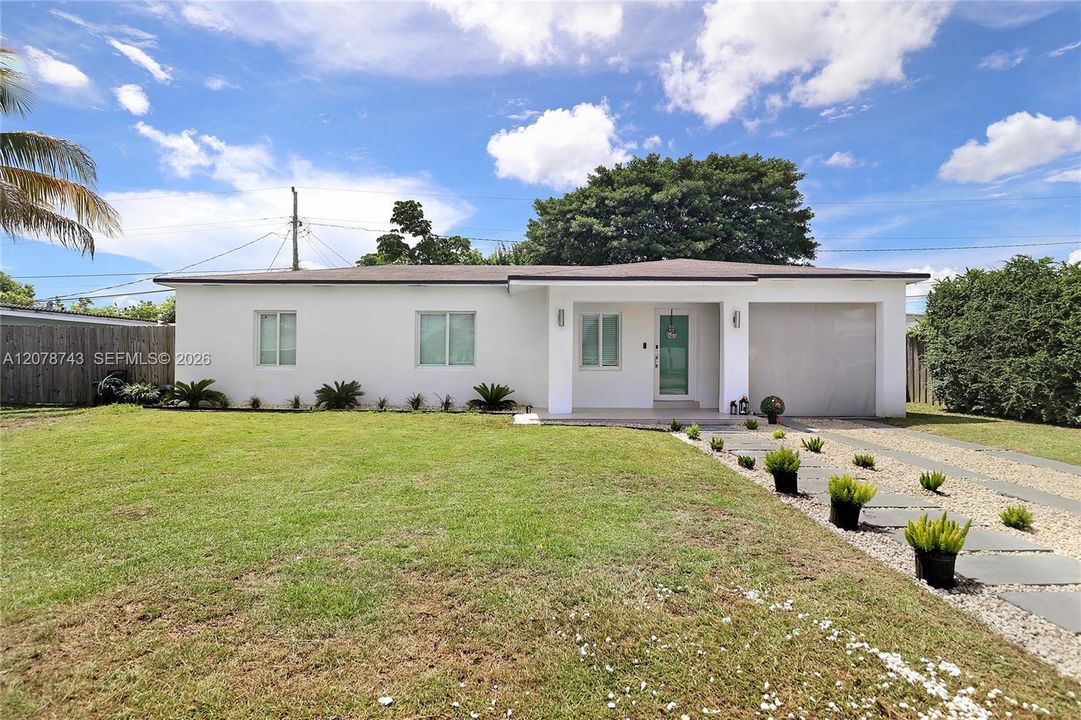 For Sale: $530,000 (3 beds, 1 baths, 975 Square Feet)
