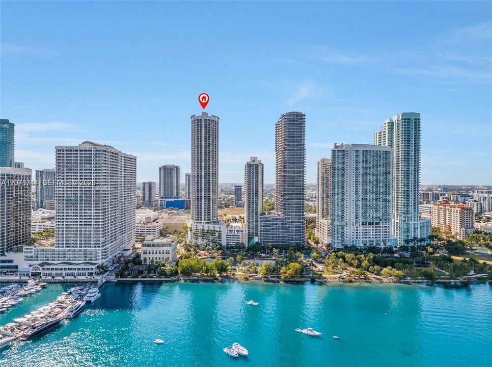 For Sale: $379,000 (1 beds, 1 baths, 791 Square Feet)