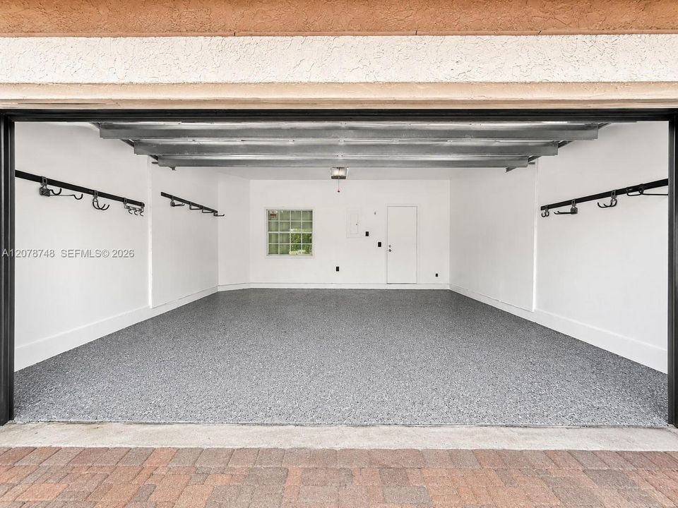 For Rent: $2,850 (2 beds, 2 baths, 1316 Square Feet)