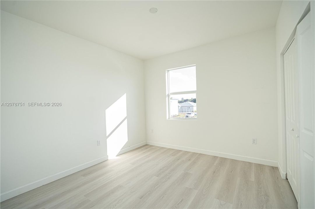 For Rent: $3,900 (5 beds, 3 baths, 2632 Square Feet)