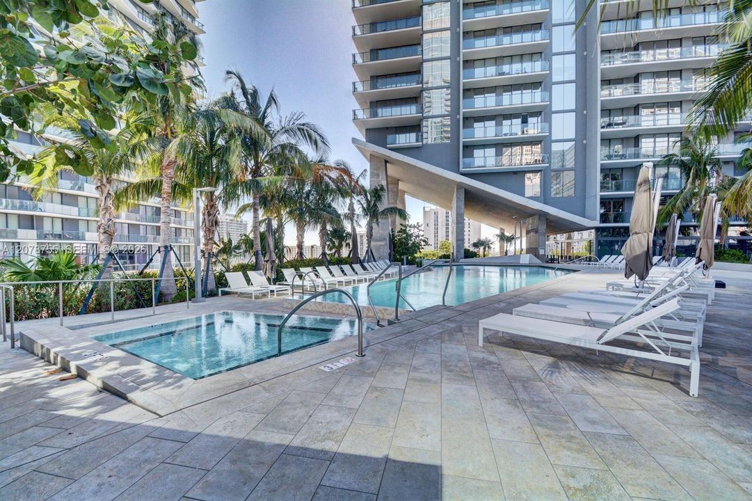 En Venta: $1,199,000 (2 camas, 2 baños, 1264 Pies cuadrados)