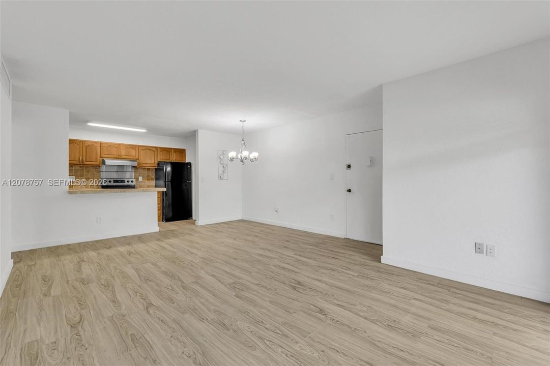 В аренду: $2,200 (2 спален, 2 ванн, 1060 Квадратных фут)