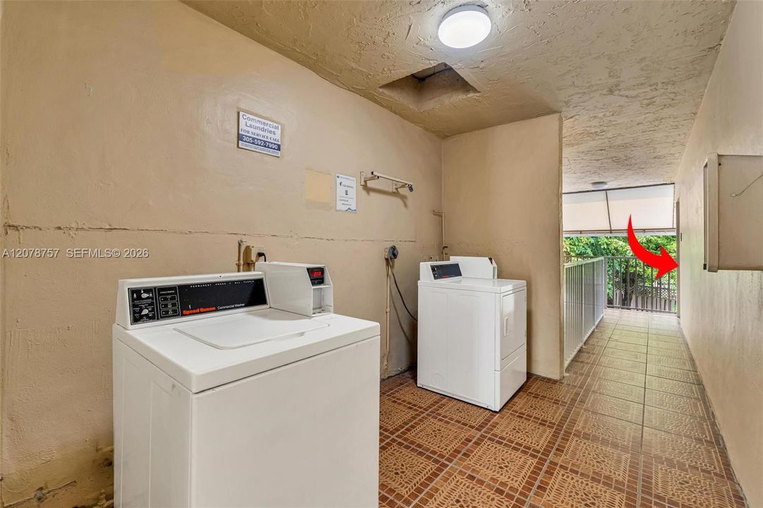 В аренду: $2,200 (2 спален, 2 ванн, 1060 Квадратных фут)