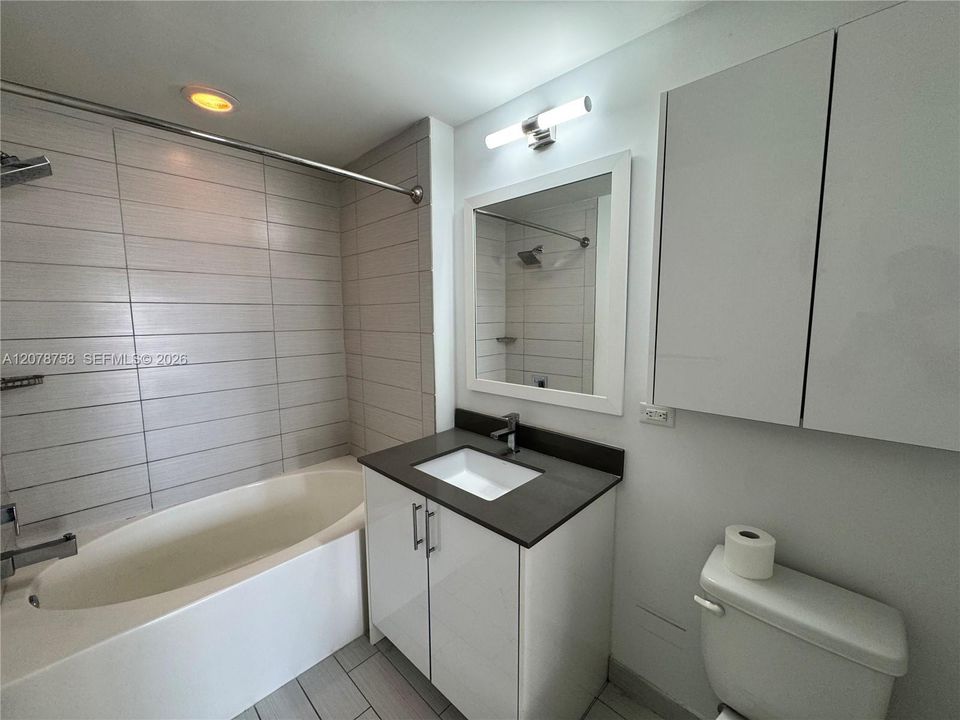 For Rent: $4,400 (2 beds, 2 baths, 1097 Square Feet)