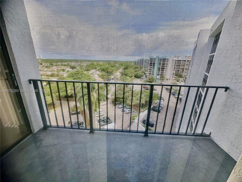 В аренду: $2,500 (2 спален, 2 ванн, 1075 Квадратных фут)