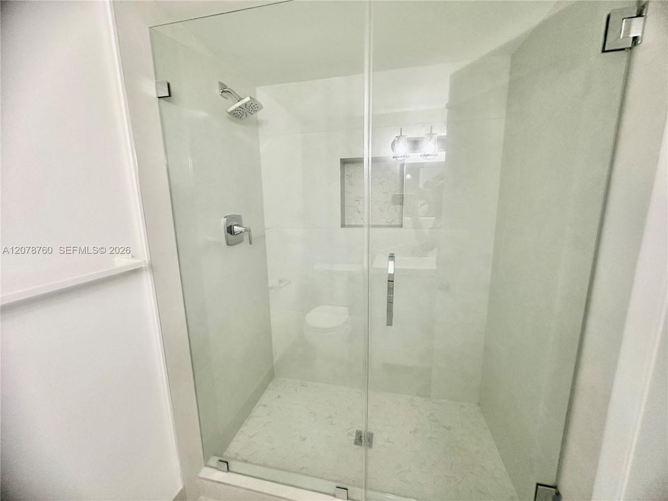 В аренду: $2,500 (2 спален, 2 ванн, 1075 Квадратных фут)