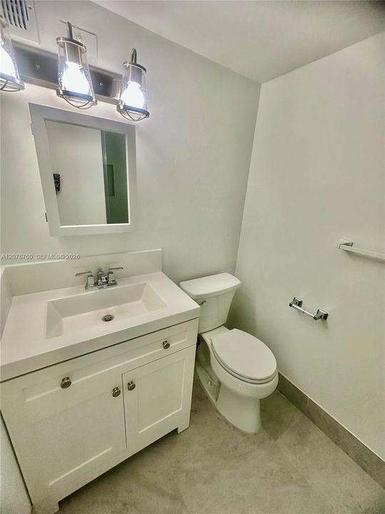 В аренду: $2,500 (2 спален, 2 ванн, 1075 Квадратных фут)