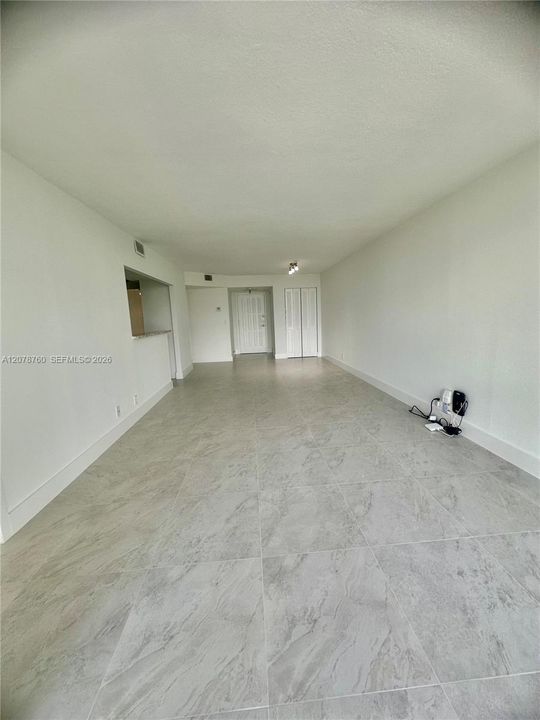 В аренду: $2,500 (2 спален, 2 ванн, 1075 Квадратных фут)