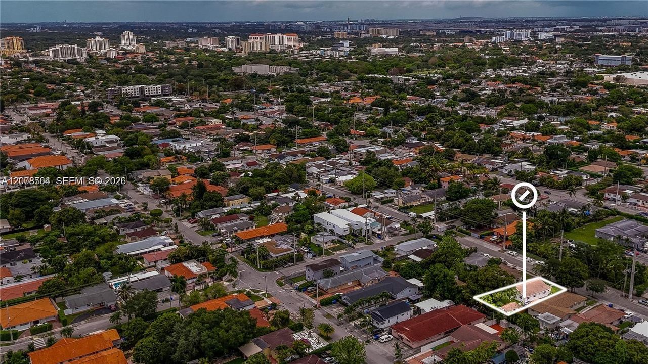 En Venta: $695,000 (0 camas, 0 baños, 1535 Pies cuadrados)