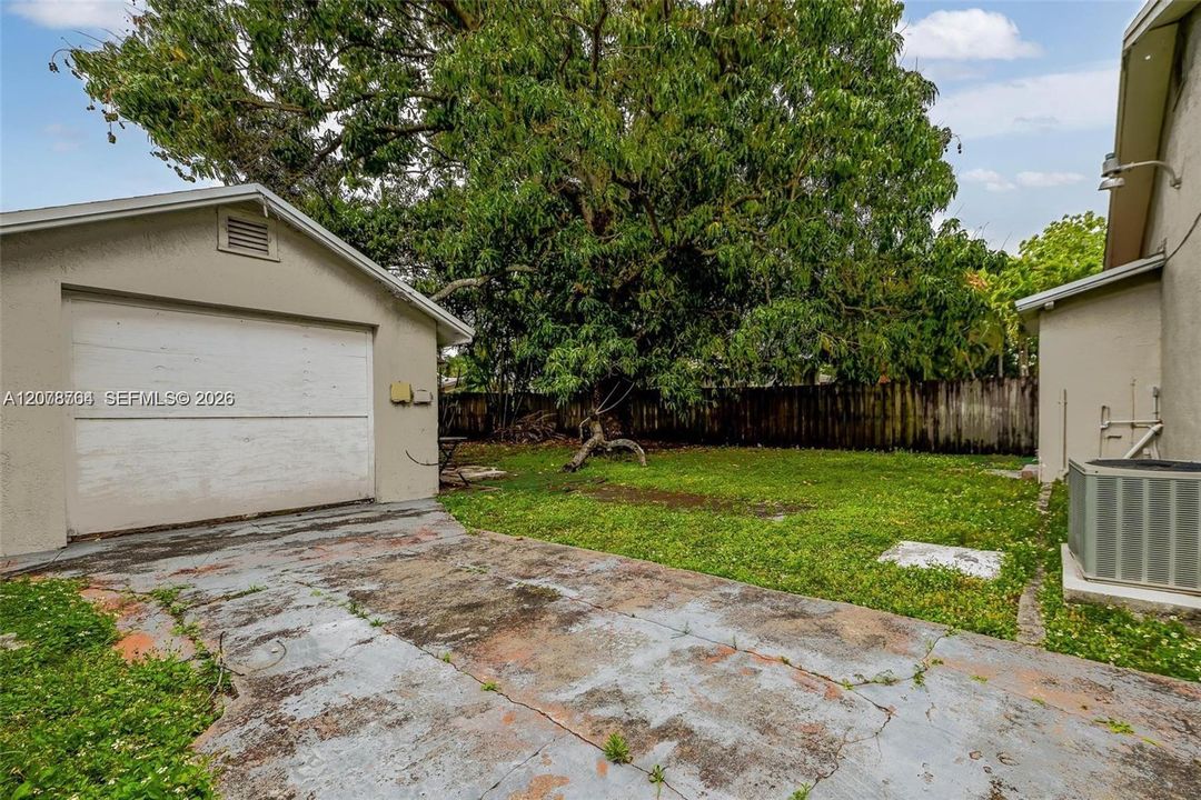 En Venta: $695,000 (0 camas, 0 baños, 1535 Pies cuadrados)