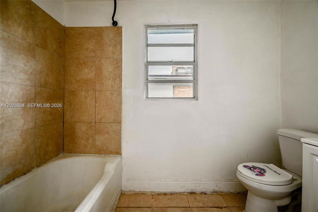 En Venta: $695,000 (0 camas, 0 baños, 1535 Pies cuadrados)