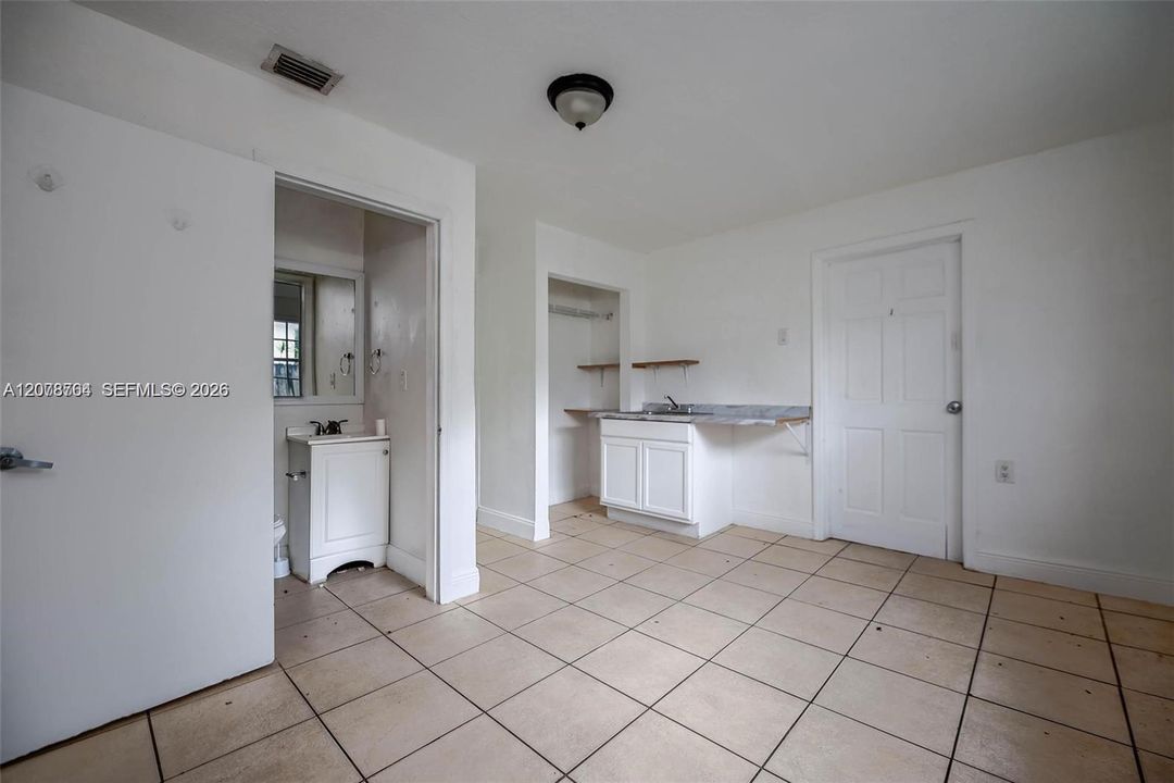 En Venta: $695,000 (0 camas, 0 baños, 1535 Pies cuadrados)