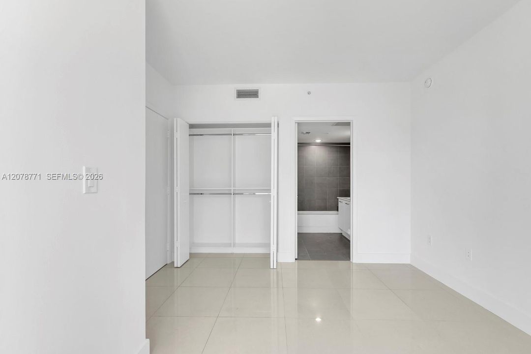 For Rent: $4,600 (2 beds, 2 baths, 1235 Square Feet)