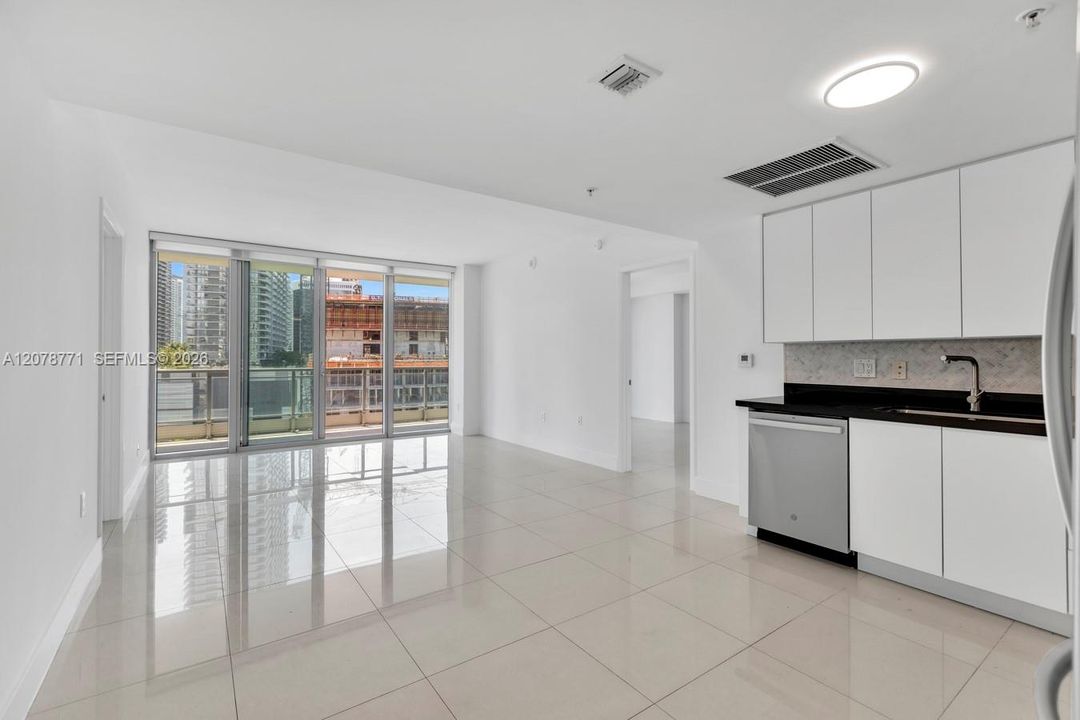 For Rent: $4,600 (2 beds, 2 baths, 1235 Square Feet)