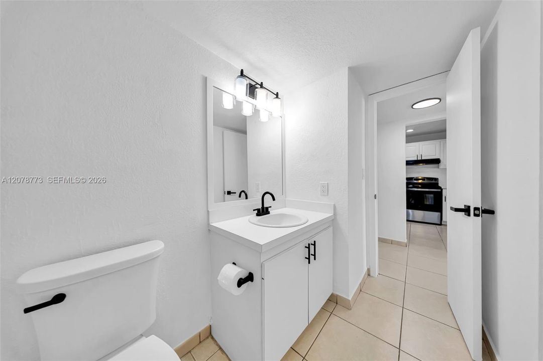 В аренду: $1,850 (1 спален, 1 ванн, 690 Квадратных фут)
