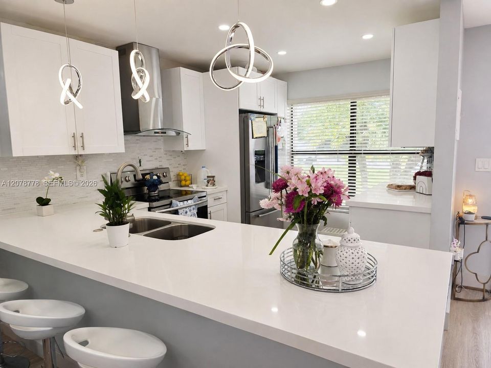 En Venta: $485,000 (2 camas, 2 baños, 1089 Pies cuadrados)