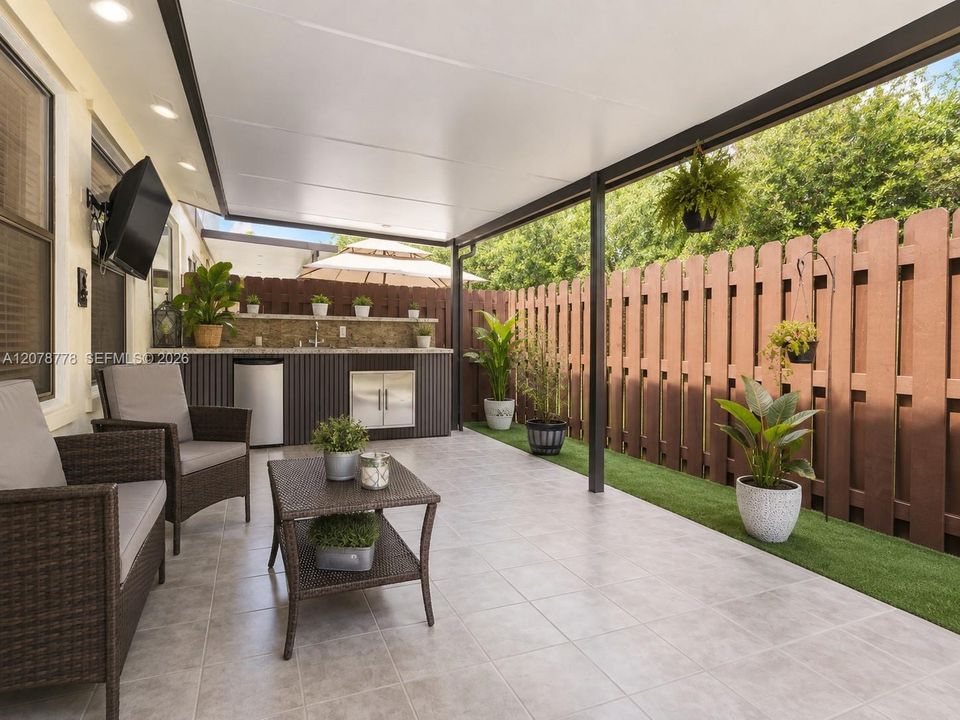 En Venta: $485,000 (2 camas, 2 baños, 1089 Pies cuadrados)