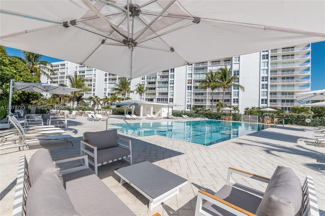 For Rent: $12,500 (2 beds, 2 baths, 1496 Square Feet)