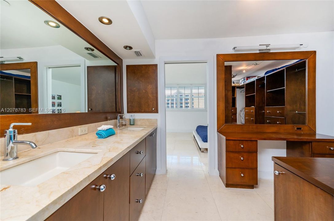 For Rent: $12,500 (2 beds, 2 baths, 1496 Square Feet)