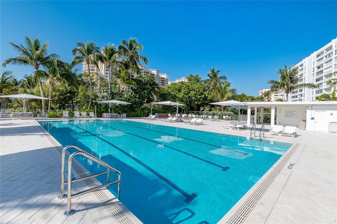 For Rent: $12,500 (2 beds, 2 baths, 1496 Square Feet)
