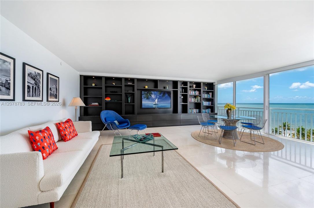 For Rent: $12,500 (2 beds, 2 baths, 1496 Square Feet)