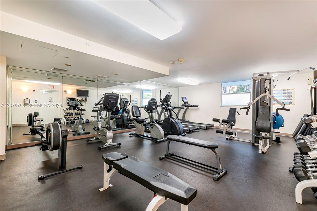 For Rent: $12,500 (2 beds, 2 baths, 1496 Square Feet)