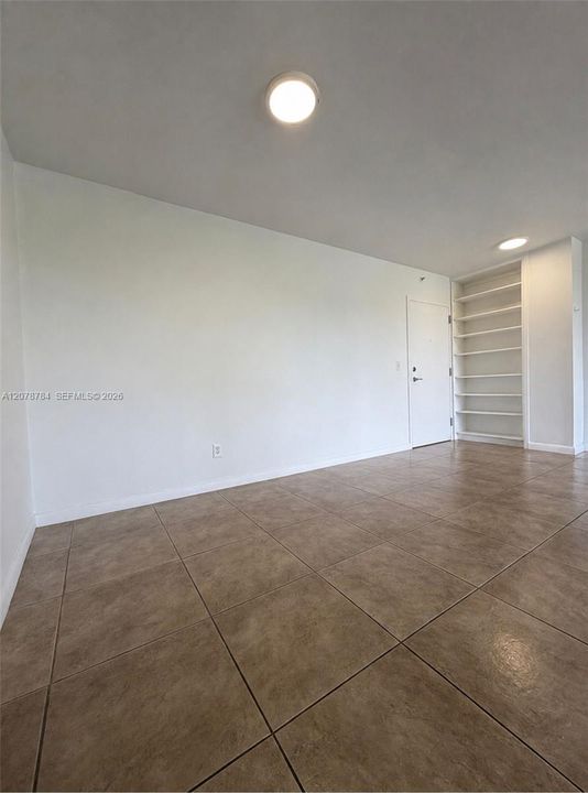 For Sale: $770,000 (2 beds, 2 baths, 1105 Square Feet)