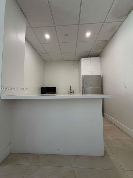 For Sale: $770,000 (2 beds, 2 baths, 1105 Square Feet)