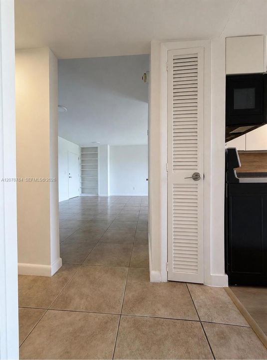 For Sale: $770,000 (2 beds, 2 baths, 1105 Square Feet)
