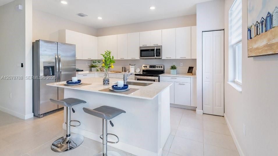 En Venta: $458,990 (3 camas, 2 baños, 1828 Pies cuadrados)