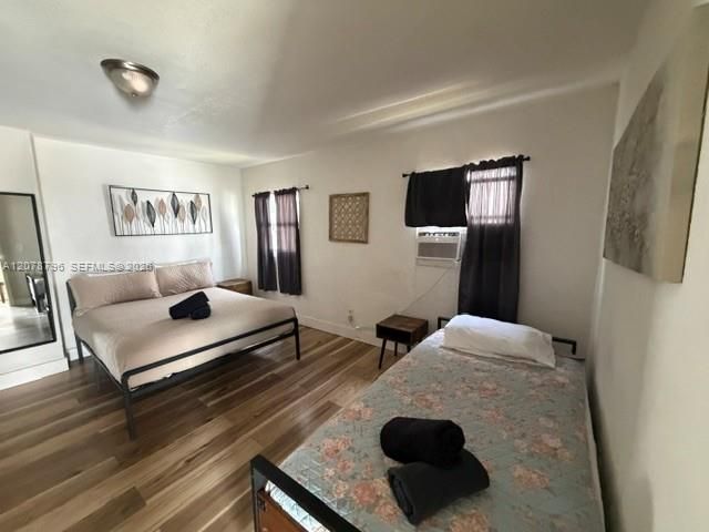 For Rent: $1,600 (1 beds, 1 baths, 3891 Square Feet)