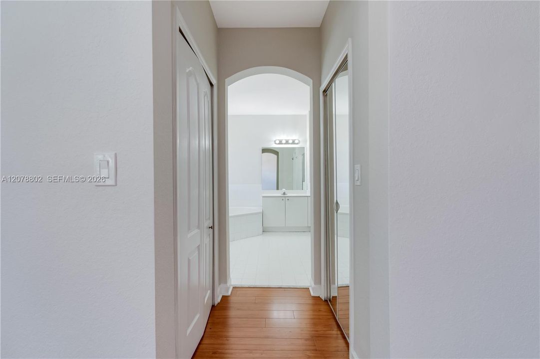 For Sale: $725,000 (4 beds, 3 baths, 2118 Square Feet)