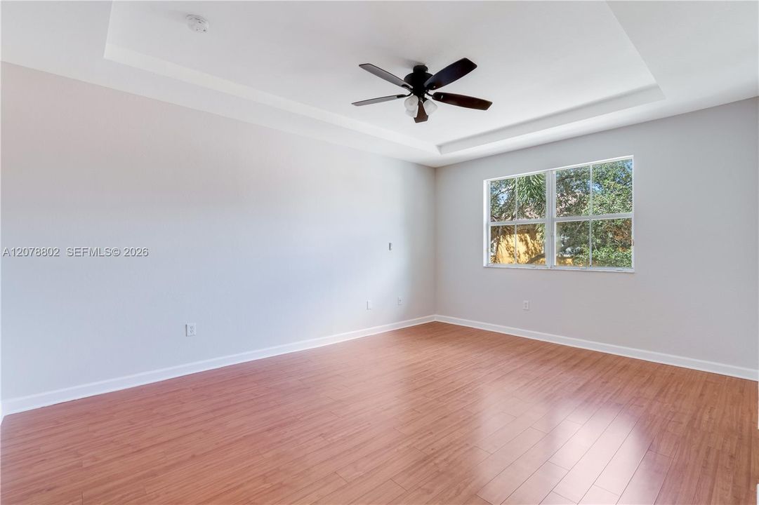 For Sale: $725,000 (4 beds, 3 baths, 2118 Square Feet)