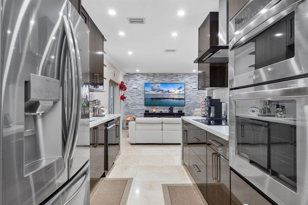 25-web-or-mls-577A4300